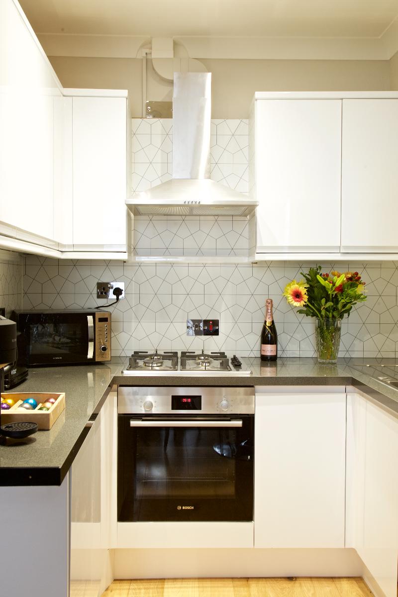 Avari Apartments - Winchester Collection - Oda