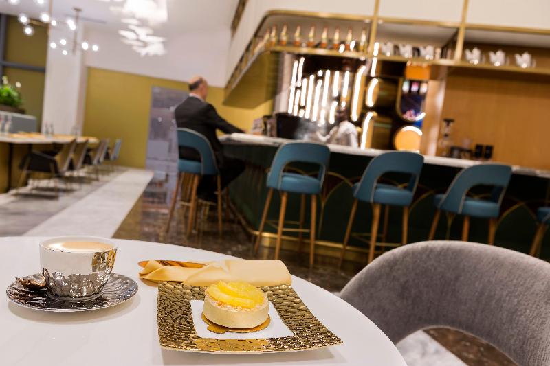 Velero Hotel Doha Lusail - Restoran