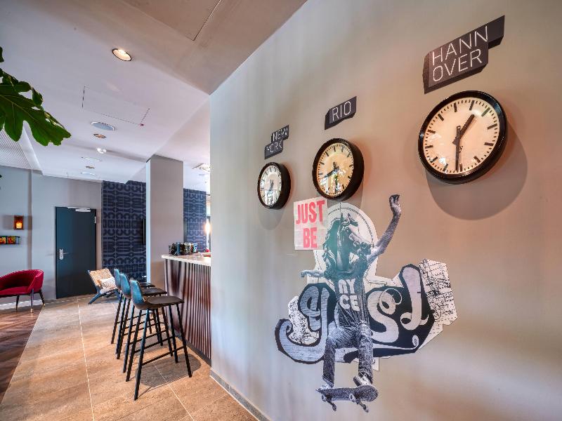 Vienna House Easy by Wyndham Hannover City - Lobi