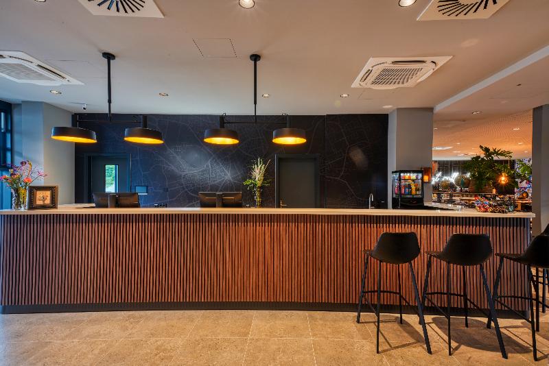 Vienna House Easy by Wyndham Hannover City - Lobi