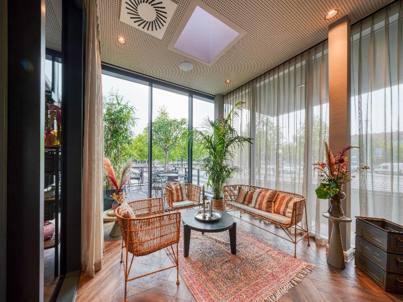 Vienna House Easy by Wyndham Hannover City - Lobi