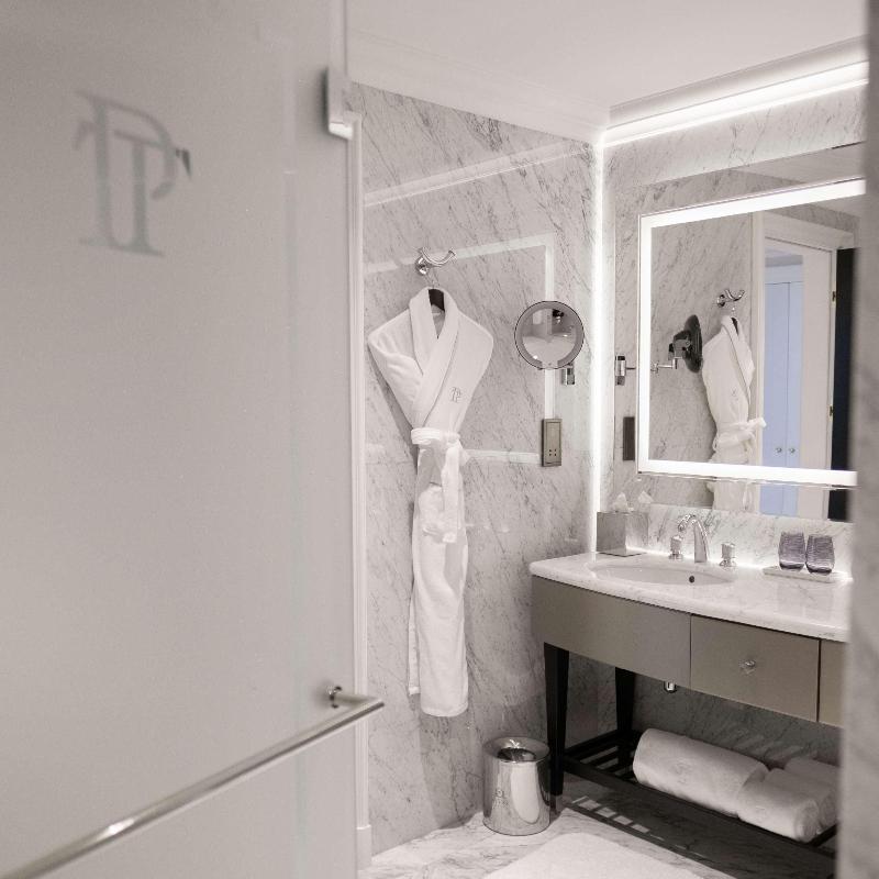 The Plaza Doha, LXR Hotels & Resorts - Oda