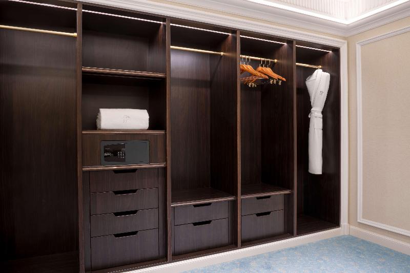 The Plaza Doha, LXR Hotels & Resorts - Oda