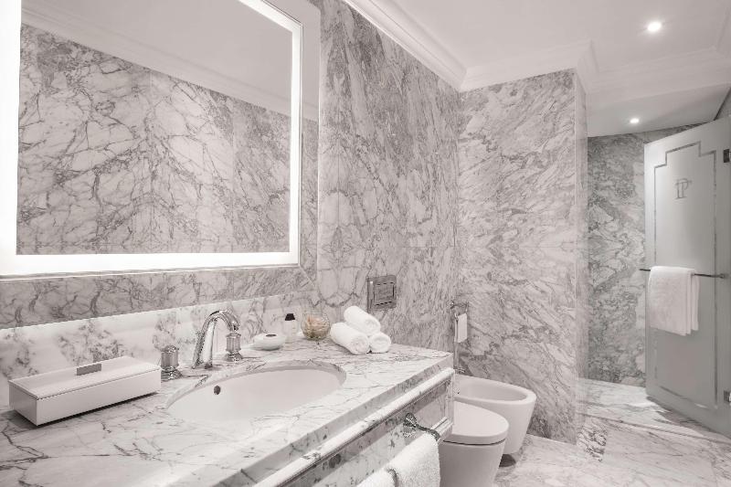 The Plaza Doha, LXR Hotels & Resorts - Oda