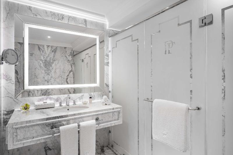 The Plaza Doha, LXR Hotels & Resorts - Oda