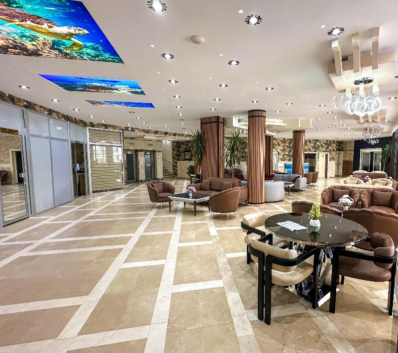 Monte Carlo Hotel - Lobi