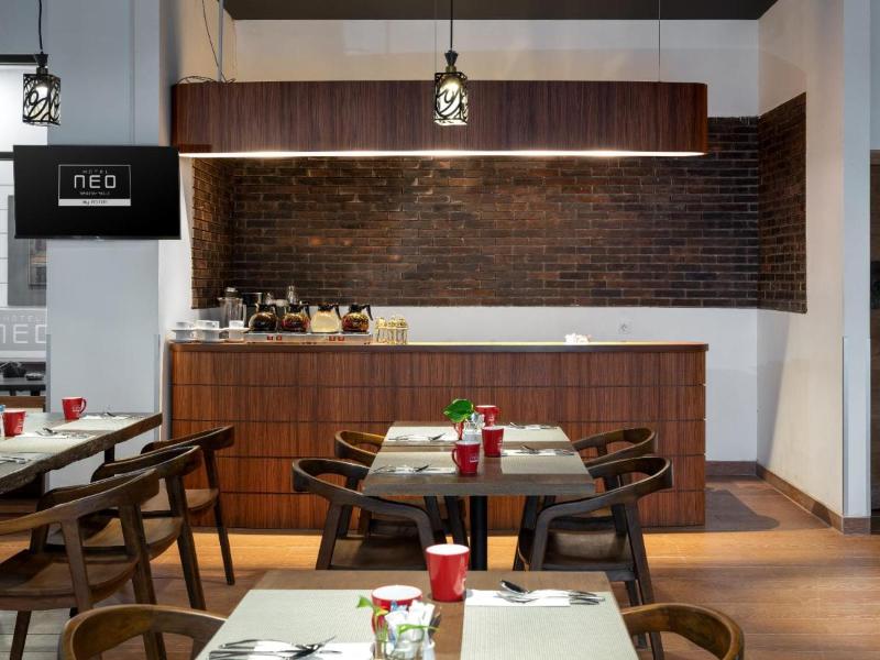 Hotel Neo Gading Solo - Restoran