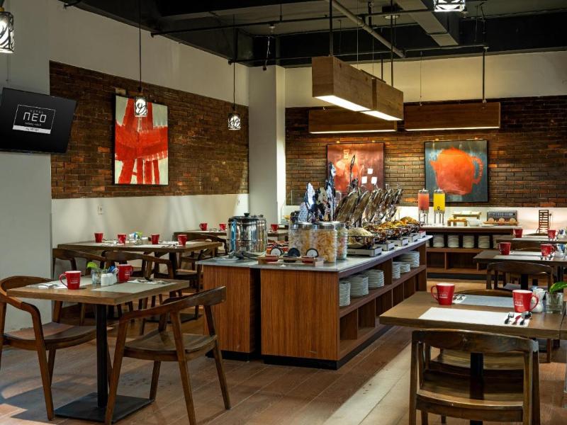 Hotel Neo Gading Solo - Restoran