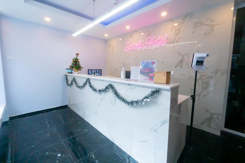 Spark Hotel - Mrt Queen Sirikit - Lobi