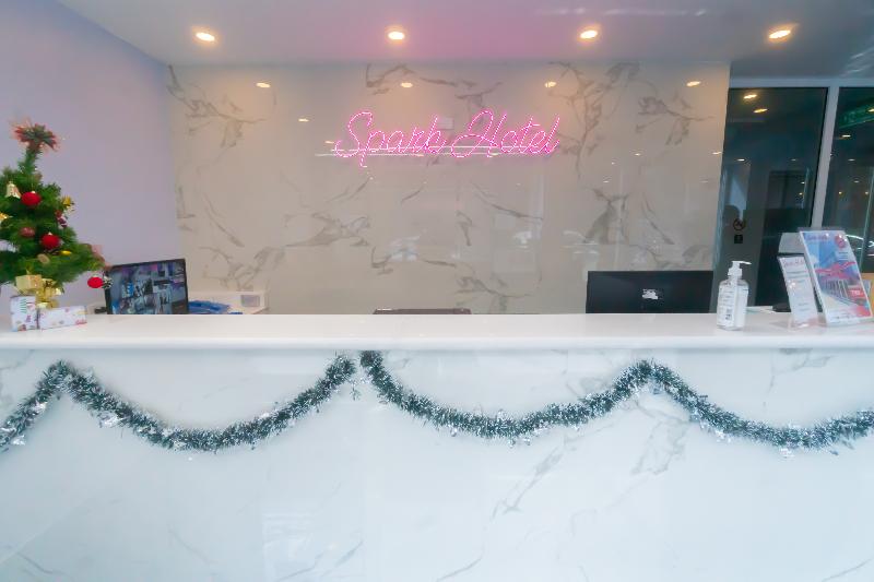 Spark Hotel - Mrt Queen Sirikit - Lobi