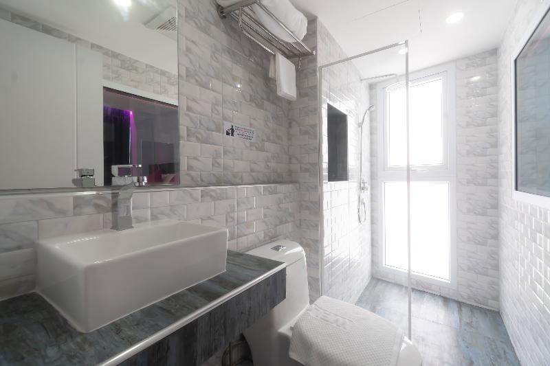 Spark Hotel - Mrt Queen Sirikit - Oda