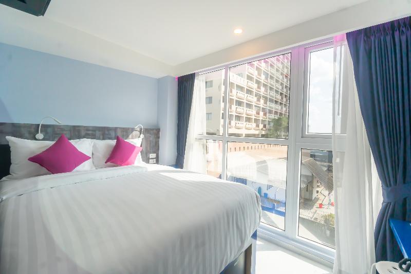 Spark Hotel - Mrt Queen Sirikit - Oda