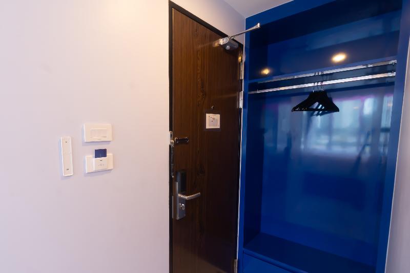Spark Hotel - Mrt Queen Sirikit - Oda