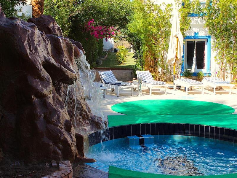 Bay View Hotel - Havuz