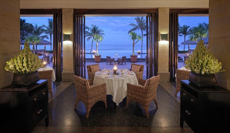 The Legian Seminyak, Bali - Restoran