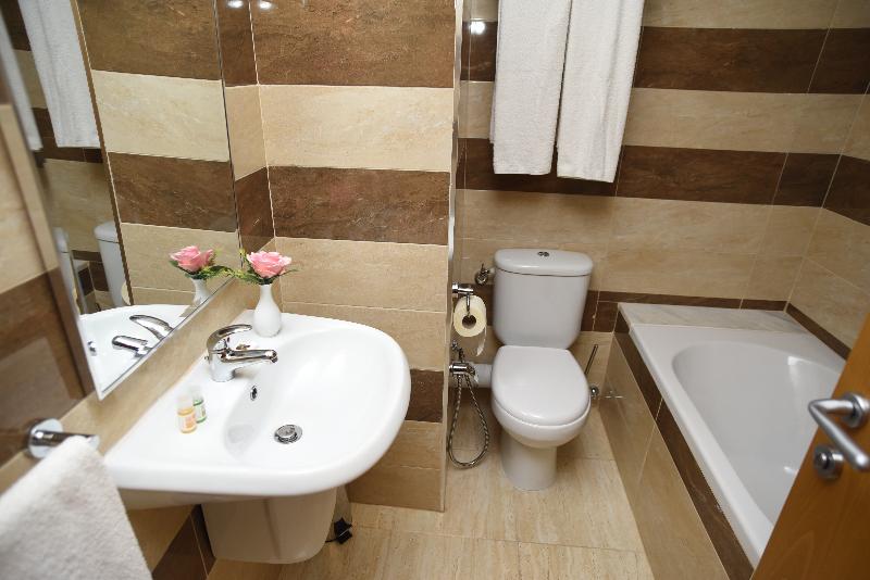 Downtown Tunis Hotel - Oda
