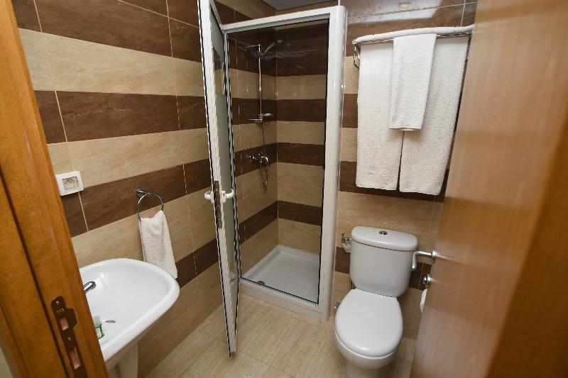 Downtown Tunis Hotel - Oda