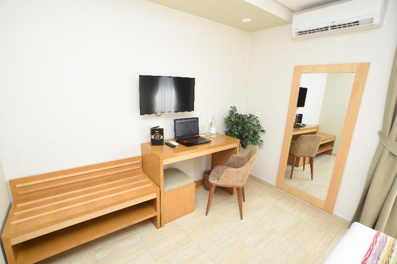 Downtown Tunis Hotel - Oda