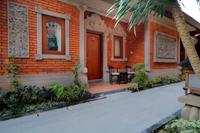 Adi Dharma Hotel Legian - Oda