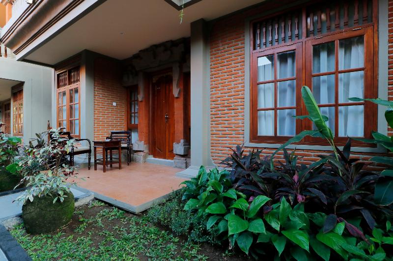 Adi Dharma Hotel Legian - Oda