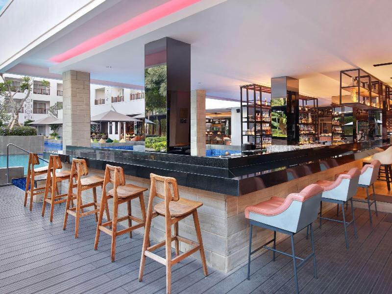 Grand Mercure Bali Seminyak - Bar