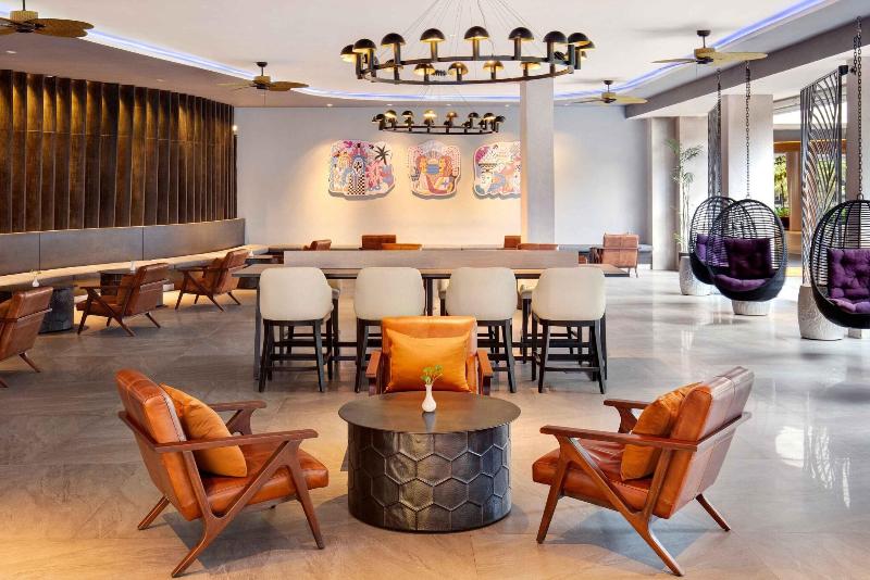Grand Mercure Bali Seminyak - Bar