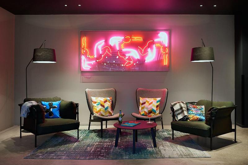 Moxy Bristol - Lobi