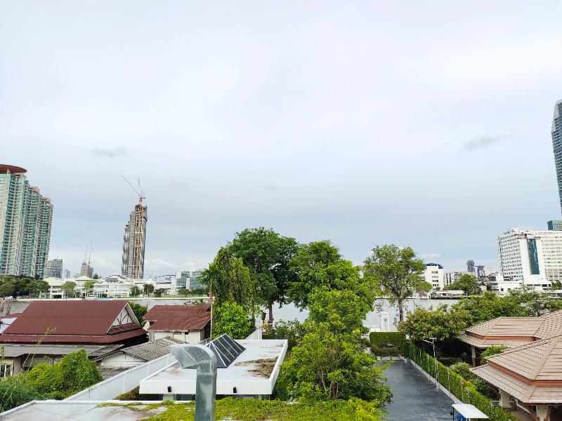 Away Bangkok Riverside Kene - Oda