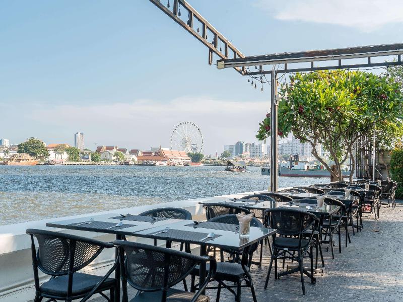 Away Bangkok Riverside Kene - Restoran