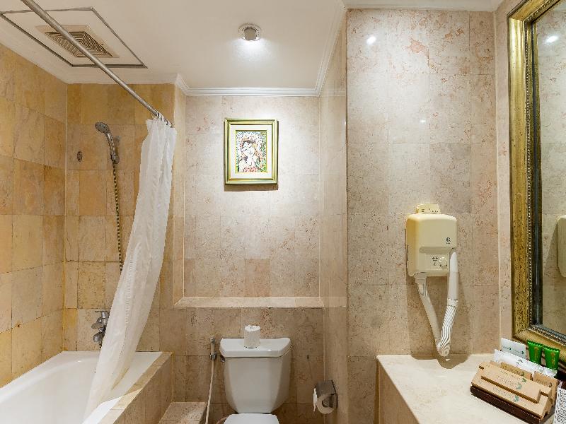 Discovery Kartika Plaza Hotel - Oda