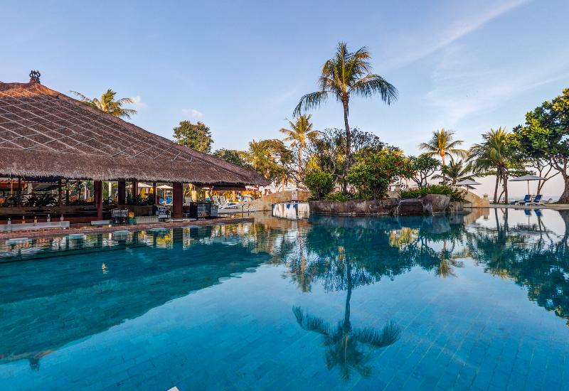 Discovery Kartika Plaza Hotel - Havuz