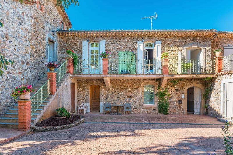 Logis Hotel Le Pradinas - Genel