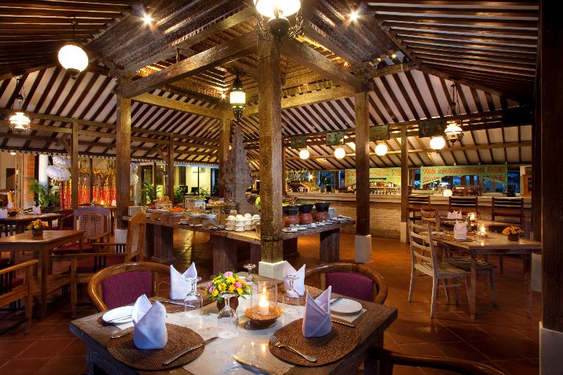 Keraton Jimbaran Beach Resort - Restoran