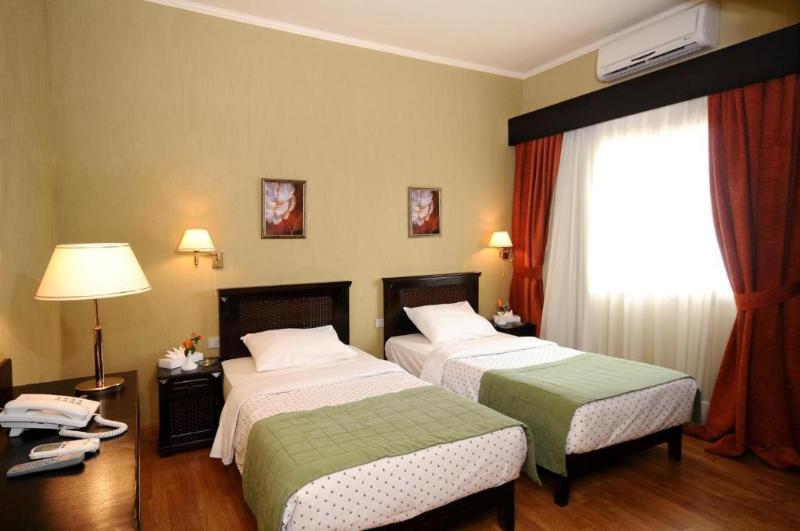 Green Plaza Inn - Oda