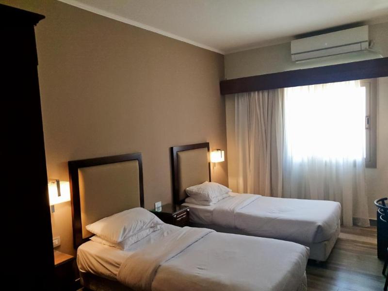Green Plaza Inn - Oda