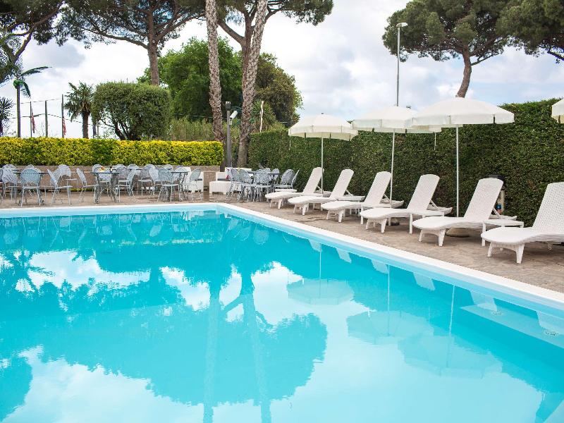 Agora Hotel Sure Hotel Collection By BW - Havuz
