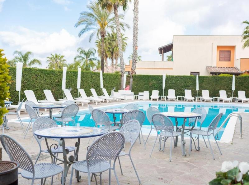 Agora Hotel Sure Hotel Collection By BW - Teras