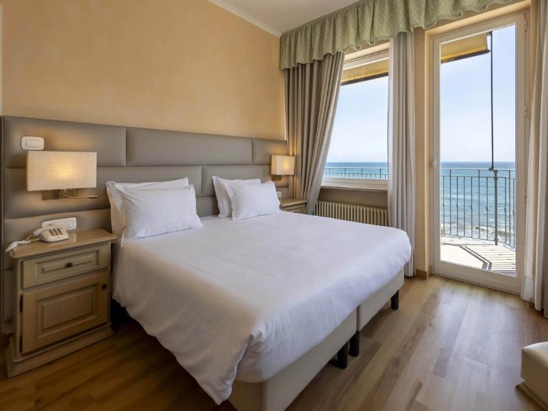 B&B Hotel Diano Marina - Oda
