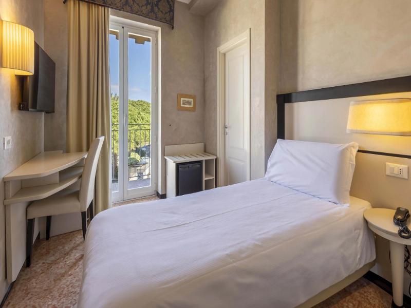B&B Hotel Diano Marina - Oda