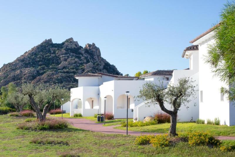 Marina Torre Navarrese Resort - Genel
