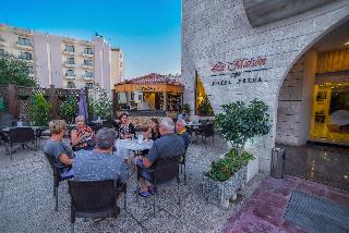 La Maison Hotel otel fotoğrafı