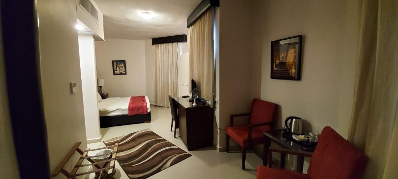 La Maison Hotel - Oda