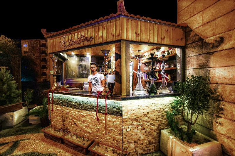 La Maison Hotel - Teras