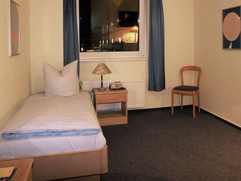 Hotel Am Schwedenkai Kiel - Oda