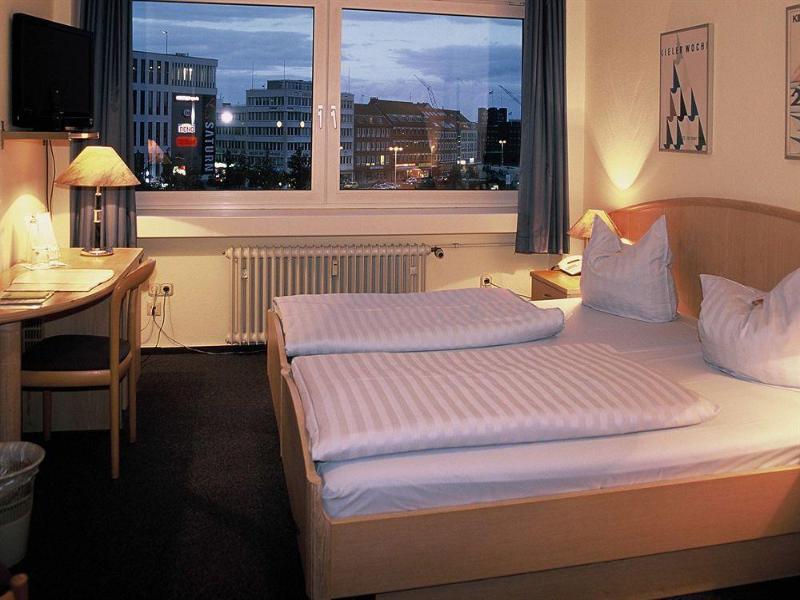 Hotel Am Schwedenkai Kiel - Oda