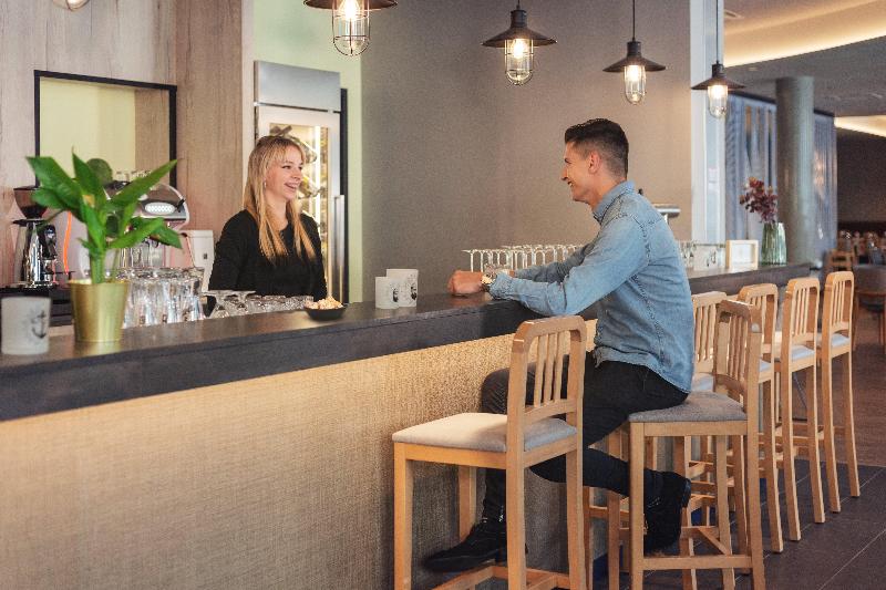 Holiday Inn - the niu, Yen Hamburg City - Bar