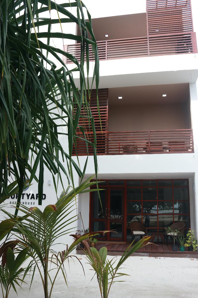 Courtyard Guesthouse - Genel
