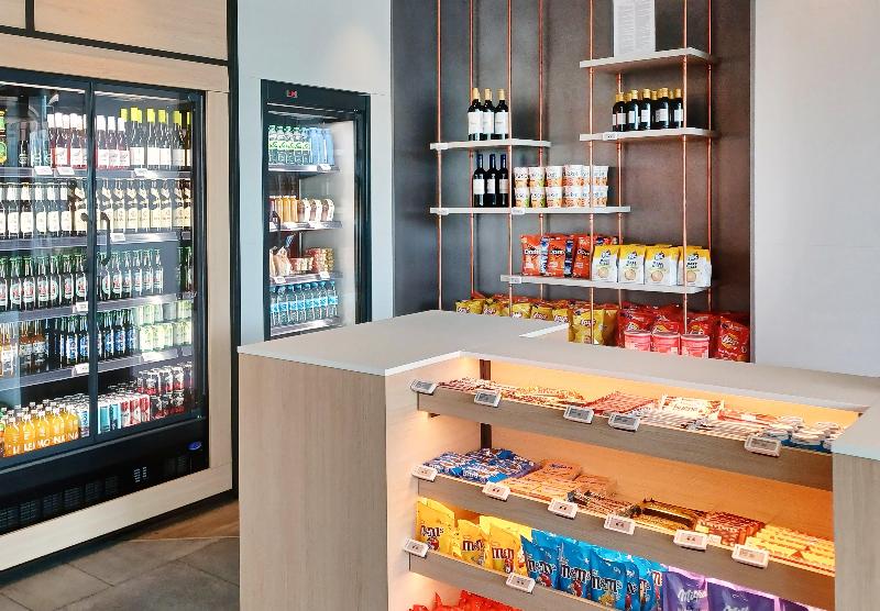 Candlewood Suites Dusseldorf Airport - Lobi