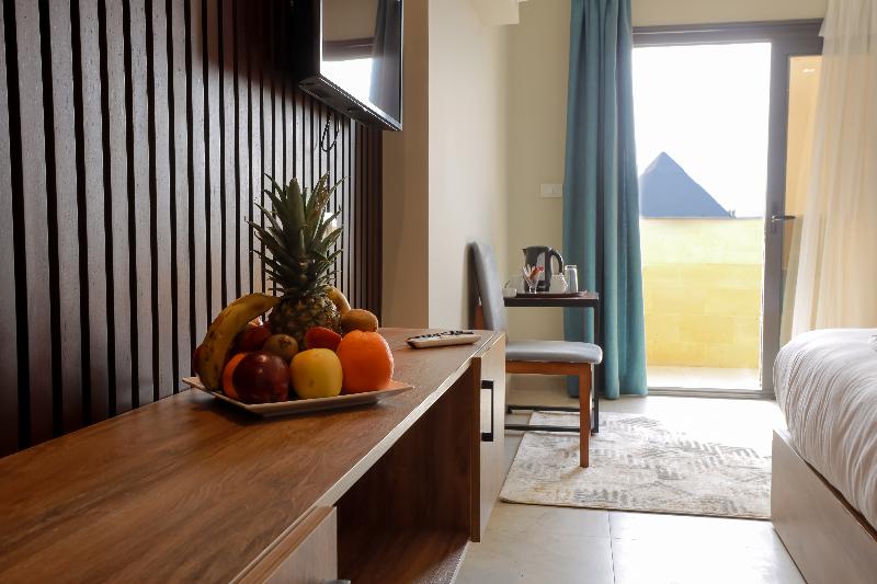 Pyramid Front Hotel - Oda