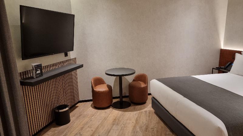 Hotel Principe Avila - Oda